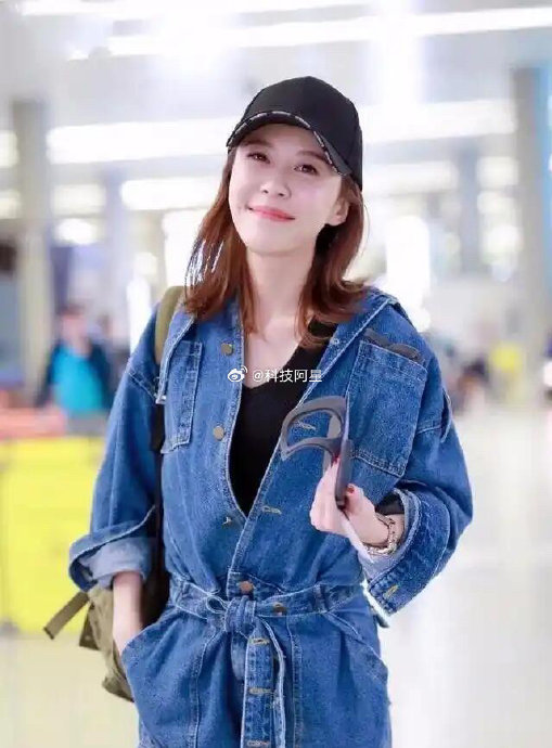 美嘉张伟线下聚餐，全网喊话子乔快来