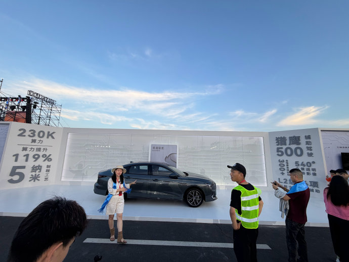 适合长途开的燃油车!这三款一箱油跑1450公里 适合长途开的燃油车!这三款一箱油跑1450公里