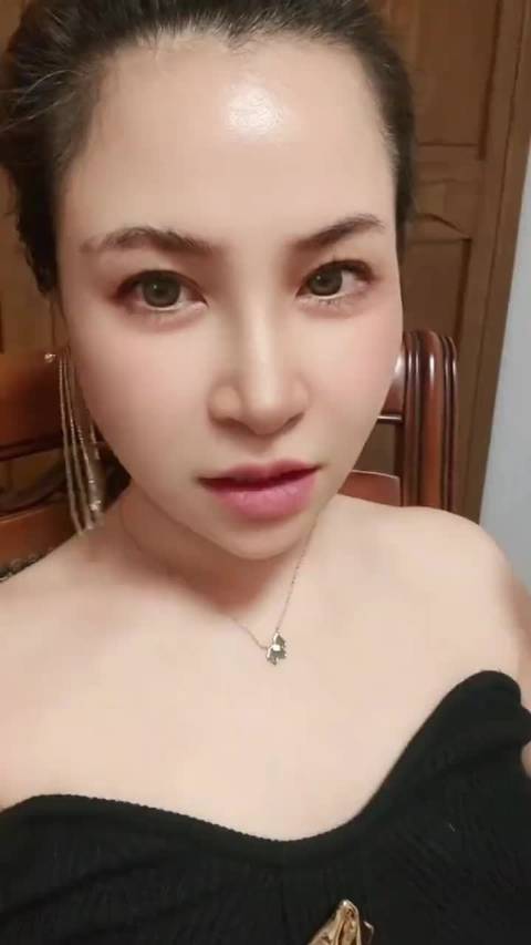 那英演唱会明星扎堆像春晚，刀郎台下全是普通老百姓