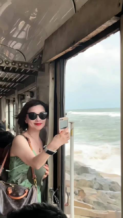 网红海上小火车，《千与千寻》海上列车原型，随便一拍就是大片的感觉