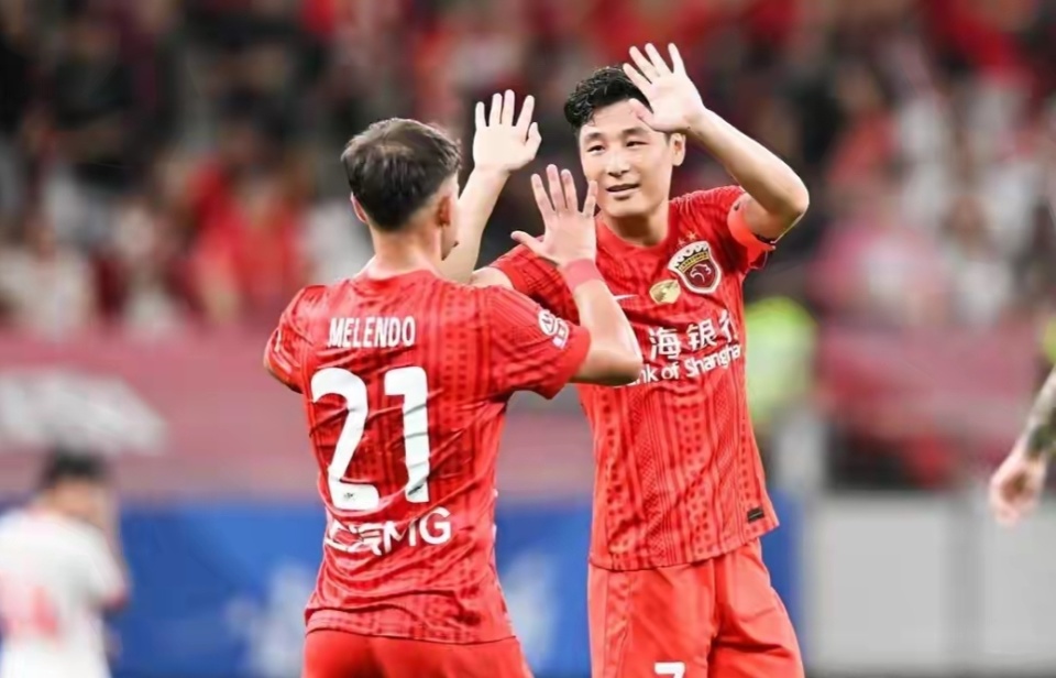 2-1！武磊双响，海港送青岛海牛8连败，张琳芃送礼，真该退役了