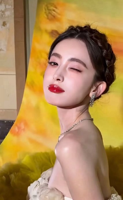 网友如何评价娜扎这套复古名伶造型? 网友如何评价娜扎这套复古名伶造型?