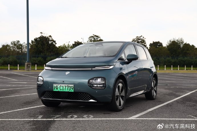 空间大的轿车，后排座椅舒适性和轴距哪个更重要？