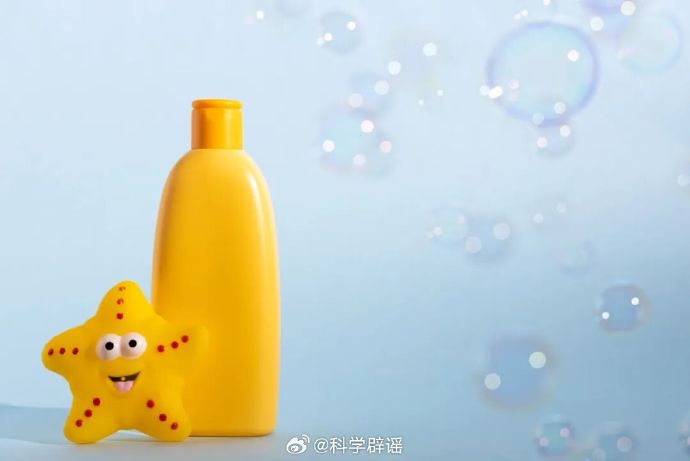 宝宝可以用成人的沐浴露吗？