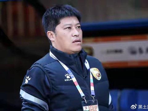 45岁“少帅”接管U16!上一个带队赢了韩国,被开了,这剧情我熟