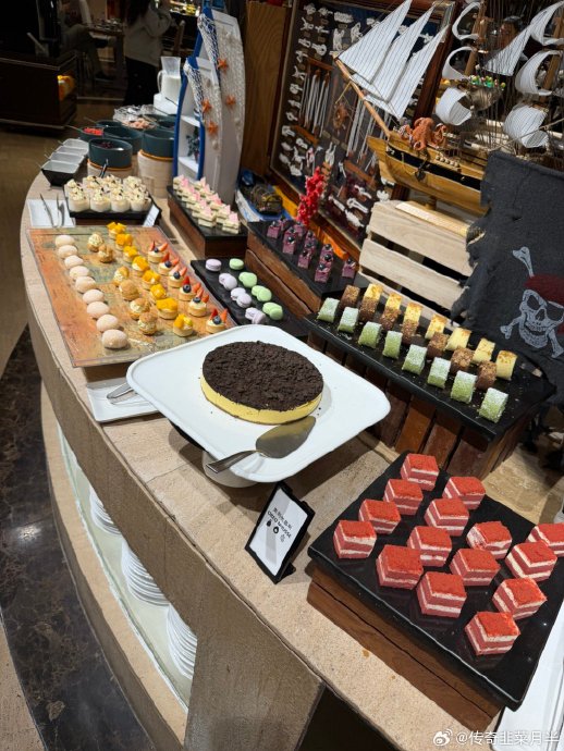 广州翡翠希尔顿酒店·品自助餐厅（科学城）的榴莲蛋糕多少钱一块？