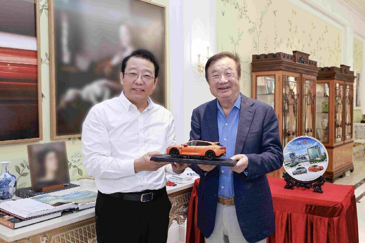 广汽冯兴亚与任正非再握手：启境从战略共识走向深化发展