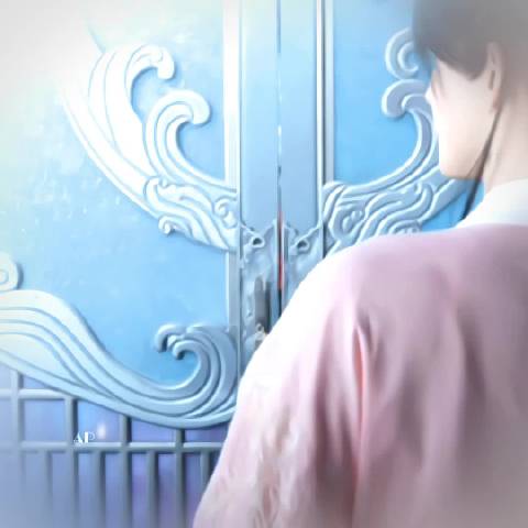 其实我是师姐控 尤其是穿粉裙裙的师姐 二创剪辑：敖票 @敖瑞鹏的微博