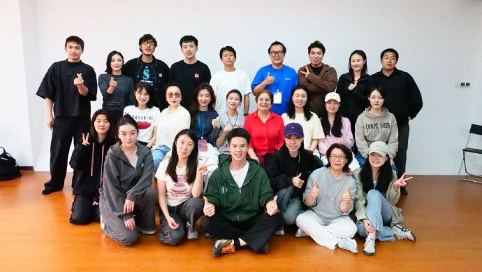 张彬彬如何平衡演员与歌手双重身份？