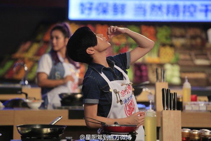 粉丝如何找到佘诗曼的探店清单？