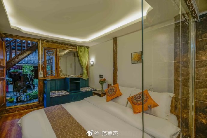 从丽江三义国际机场到丽江古城打车大概需要多少钱？