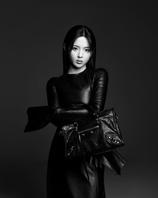 Balenciaga City机车包还值得买吗? Balenciaga City机车包还值得买吗?