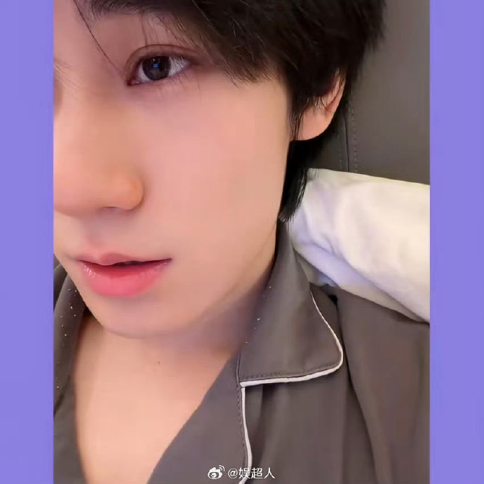 粉丝对张真源穿旧睡衣评价如何？