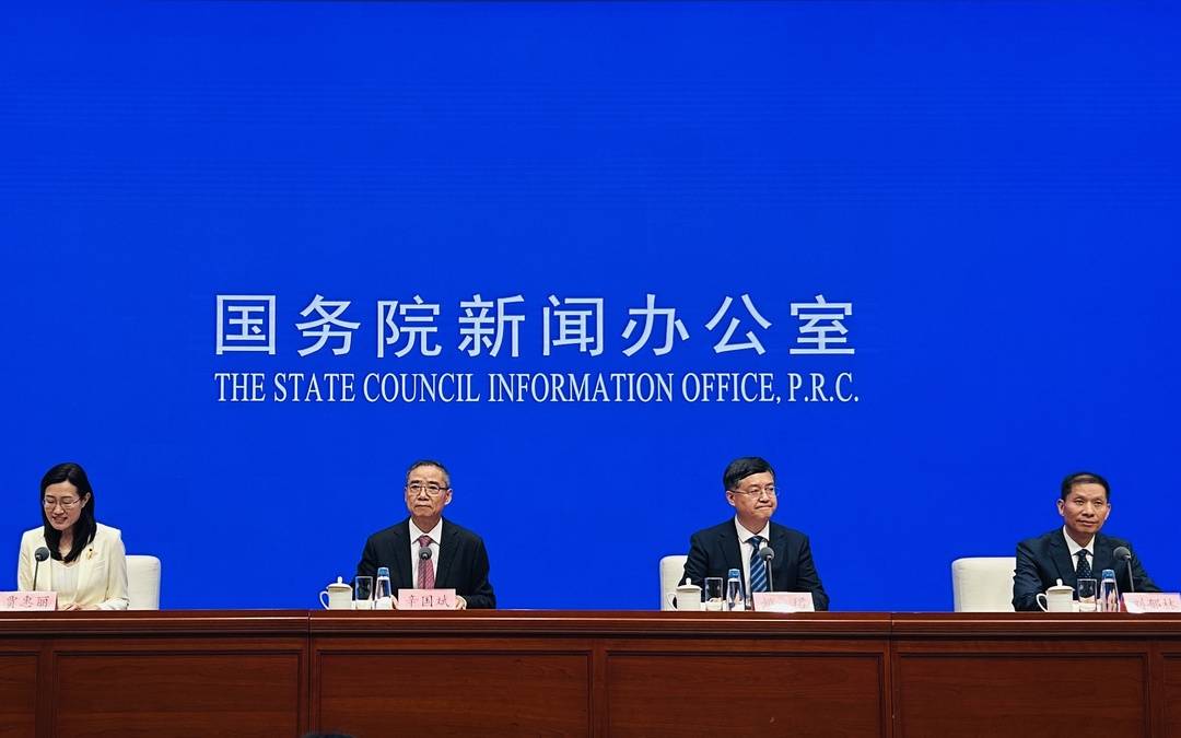 如何应对新能源汽车电池“退役潮”?工信部:实施数字身份证管理 做到去向可查 如何应对新能源汽车电池“退役潮”?工信部:实施数字身份证管理 做到去向可查