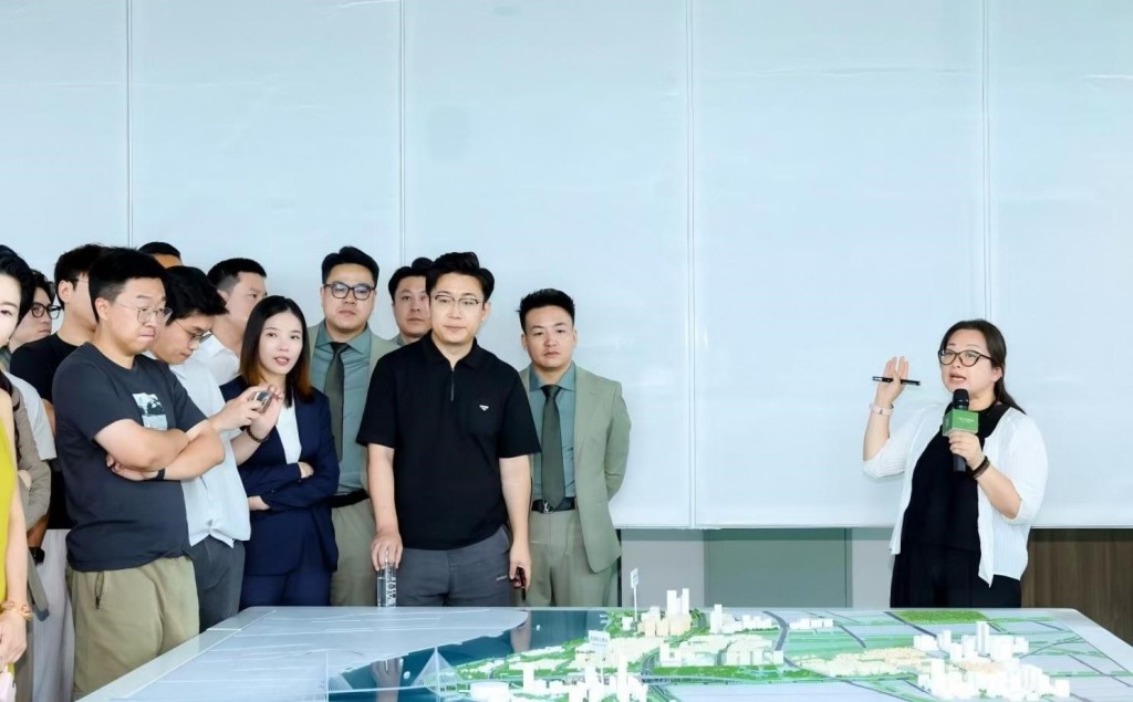 徐汇滨江南拓加速兑现，招商蛇口落子西岸中央公园