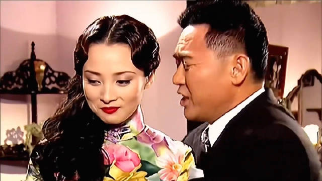 为什么顾曼璐当了10年舞女却总是存不下钱？