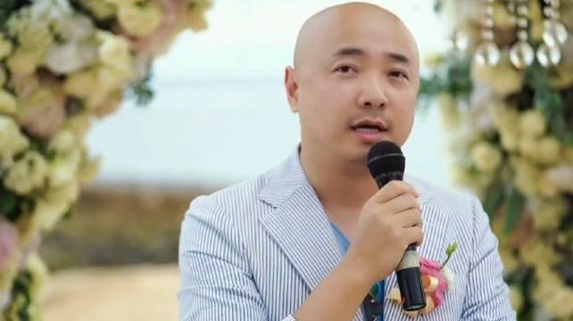 包贝尔包文婧婚礼全记录 徐峥证婚人 伴娘贾玲 当时多甜蜜现在呢