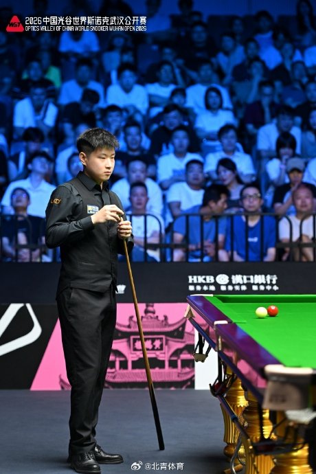 赵心童第五局逆转霍金斯的关键球是什么？