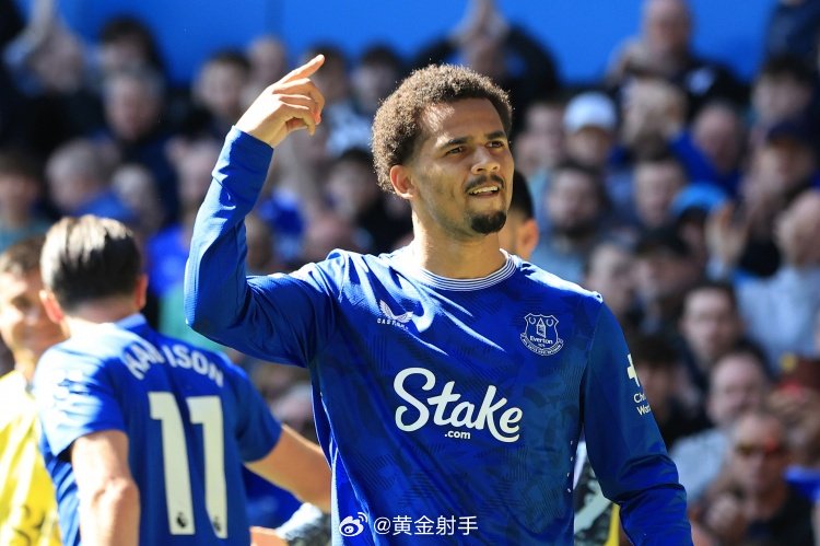据英国talkSPORT的独家消息，曼城正在关注埃弗顿前锋恩迪亚耶…
