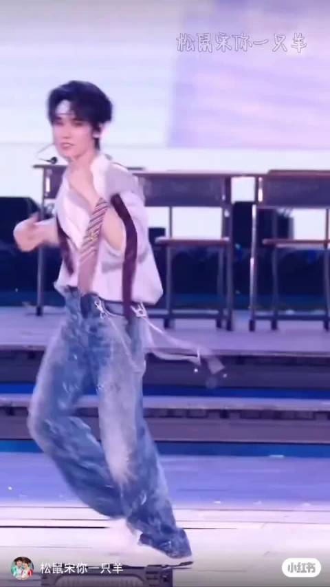 张真源密逃表面胆小，实则脑力担当