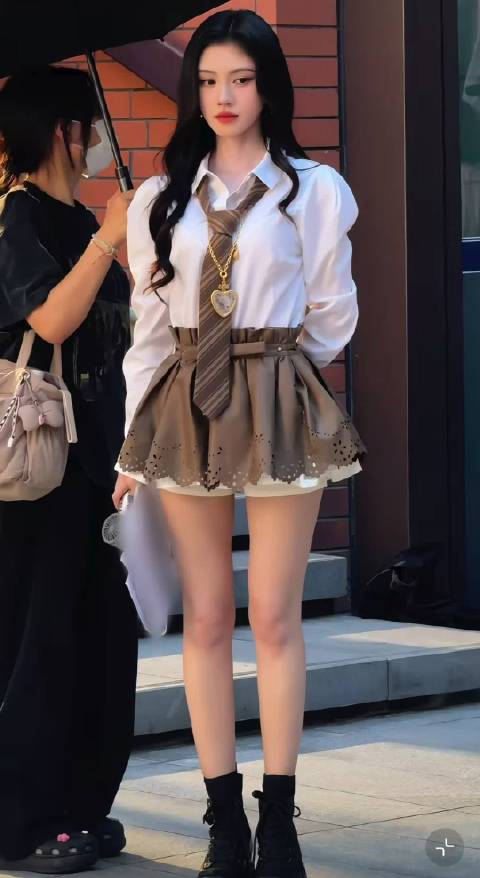 鞠婧祎一点也不矮啊，生图好漂亮啊，简直女神级别的