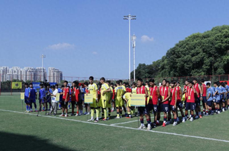 逼抢狠、传控溜…浙江小将跟西甲梯队过完招，直言有收获！