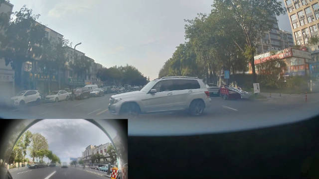 呼吁一下，车企整天说智能化，能不能每天自动给我总结一下今天被谁违章了…