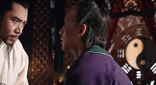 在大明王朝1566里，杨金水是怎么坚持住装疯的呢？
