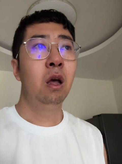 网约车司机被流氓乘客气到哭