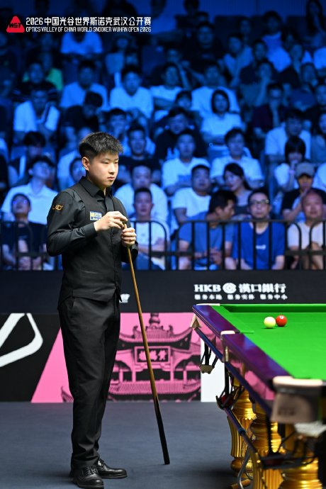 赵心童5-2霍金斯,冲击世界第一关键战 赵心童5-2霍金斯,冲击世界第一关键战