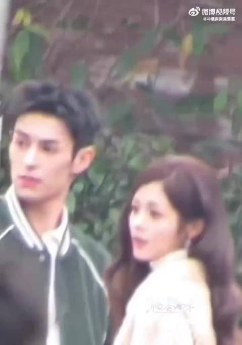《告白》女配一出现，真替女主吸口气，这妆造可太出彩了