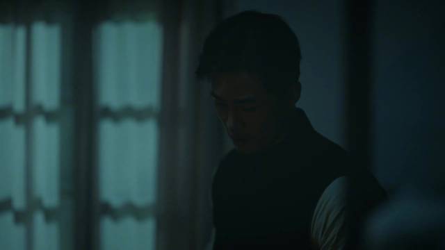 江海潮生大结局，仁祖深夜值守发现姜知礼偷资料引发大火
