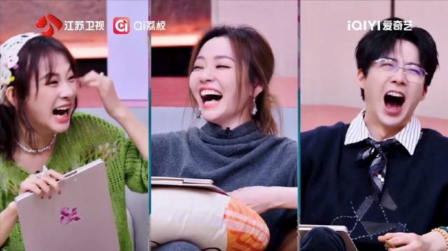 刘宇宁身高太高致蹲着唱，站起来全是小星星