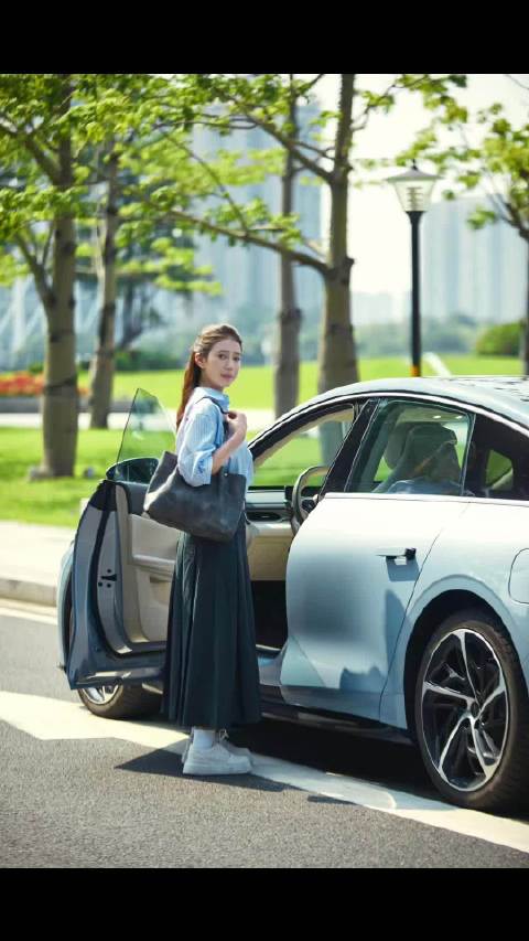 百公里电耗11.6kWh，续航650km，零百加速5.9秒…