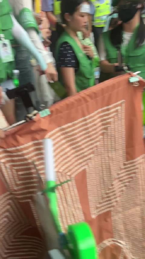 28鸡毛到底有没有人？最后几秒鸡毛负责人都急眼了，咋还不来帮忙？