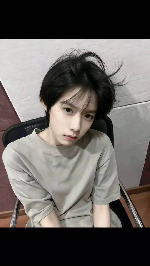恰似星星枕着云海橙色的黄昏，衬托仲夏的心动你永远是首选