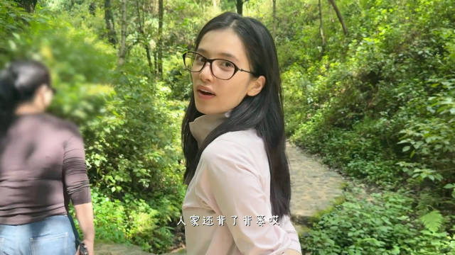 张婧仪性格真的超级好啊 ，出去走走真不错，灵鹫山风景非常好