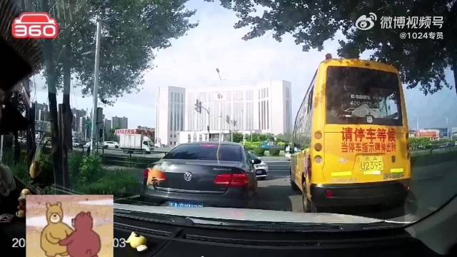迈腾与卡罗拉较劲，视频车暴脾气