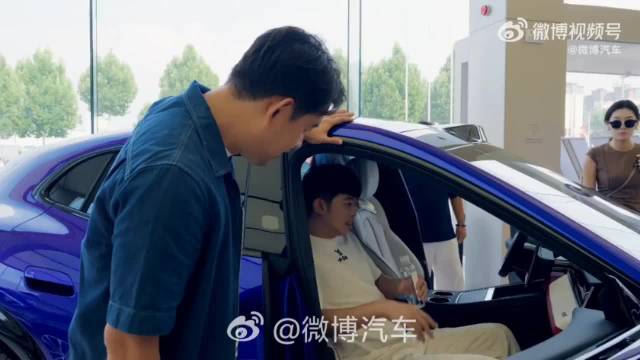 保时捷车主称智界RX是科技法拉利