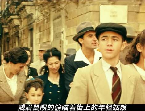 电影最讽刺的结局，多年后，玛莲娜和丈夫回到小镇，她已容颜老去…