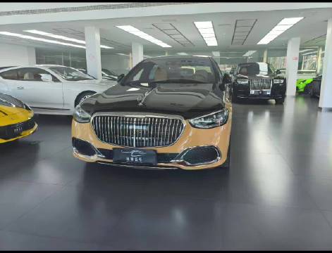 迈巴赫S680LV特别版