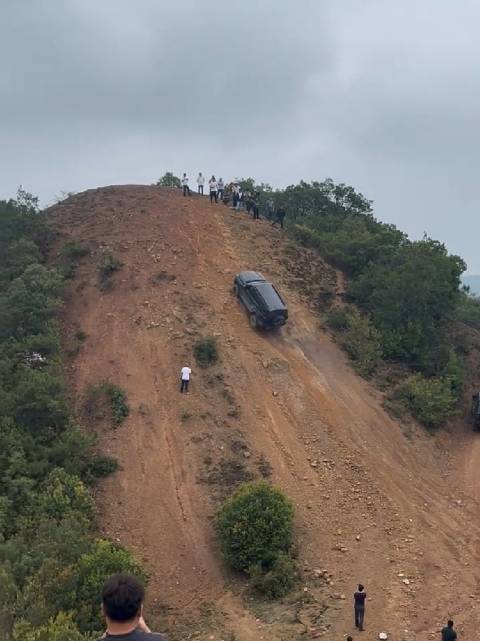 越野爬坡有风险，这种情况保险能赔吗？