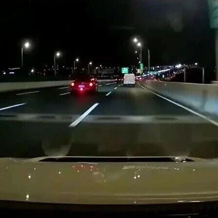 上海警方通报：涉嫌危险驾驶罪，刘某某、陈某某被采取刑事强制措施