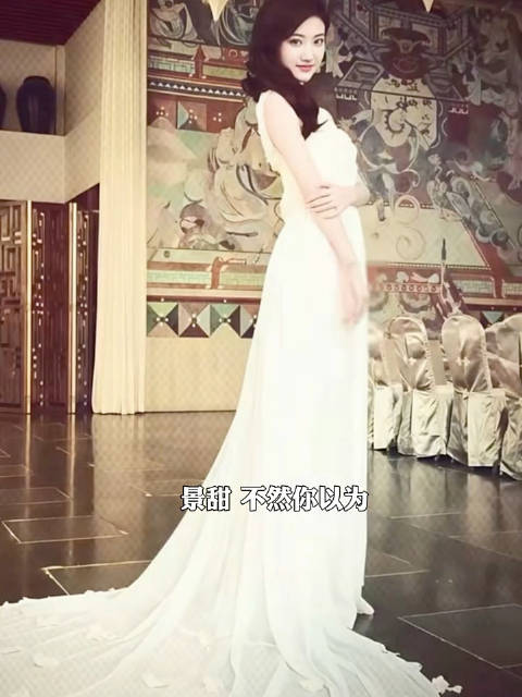 谁面对这样的女神，不想豪掷千金只为博美人一笑？景甜 早期颜值