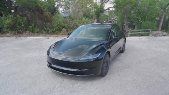有消息称，特斯拉已推出配置简化、售价更低的Model 3轿车版本…