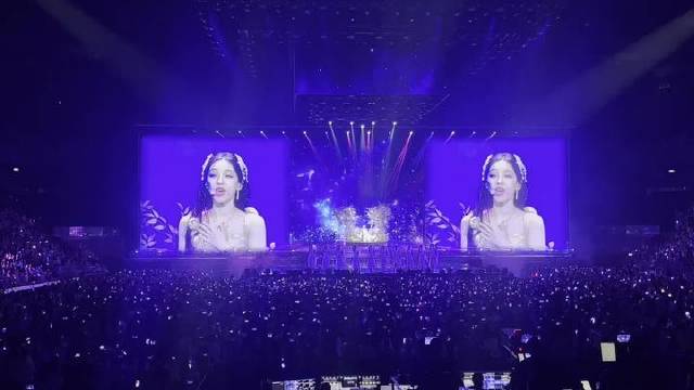 宋雨琦在澳门场火力全开，中文专曲炸翻全场！