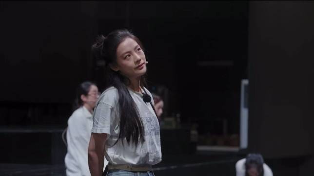啊啊母带更新了 宝哥哥彩排的时候面无表情地做这一套动作好帅