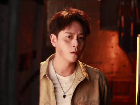秦俊杰蔓迪二硫化硒去屑洗发水代言人 话不多说，感受硬核气场