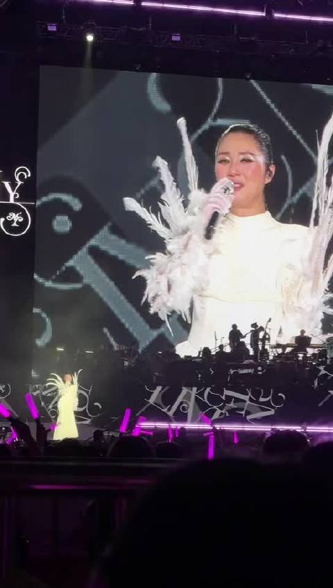 杨千嬅上海演唱会告白，感谢大家因港片认识她
