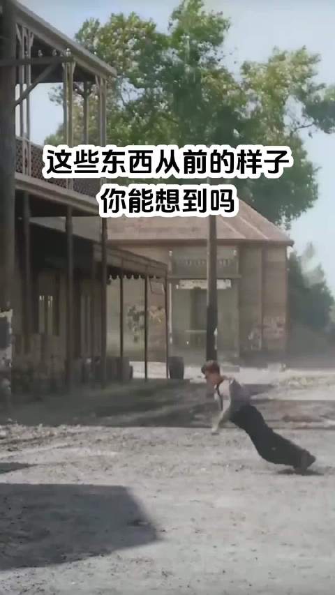 初代的小丑也太适合演恐怖片了吧